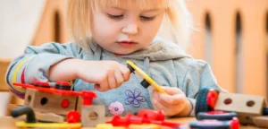 The Ultimate Guide: Age-Appropriate Toys that Boost Creativity 0 a 6 months